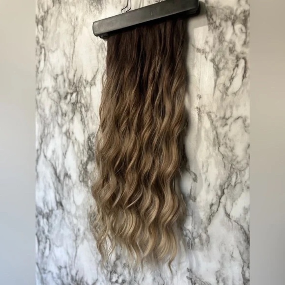 24 Inch dark roots blonde balayage Clip in Hair Extensions in water Wave